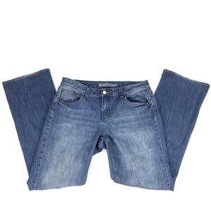 New York & Co 10 Avg Women's Jean Curvy Low Rise Bootcut Medium Wash